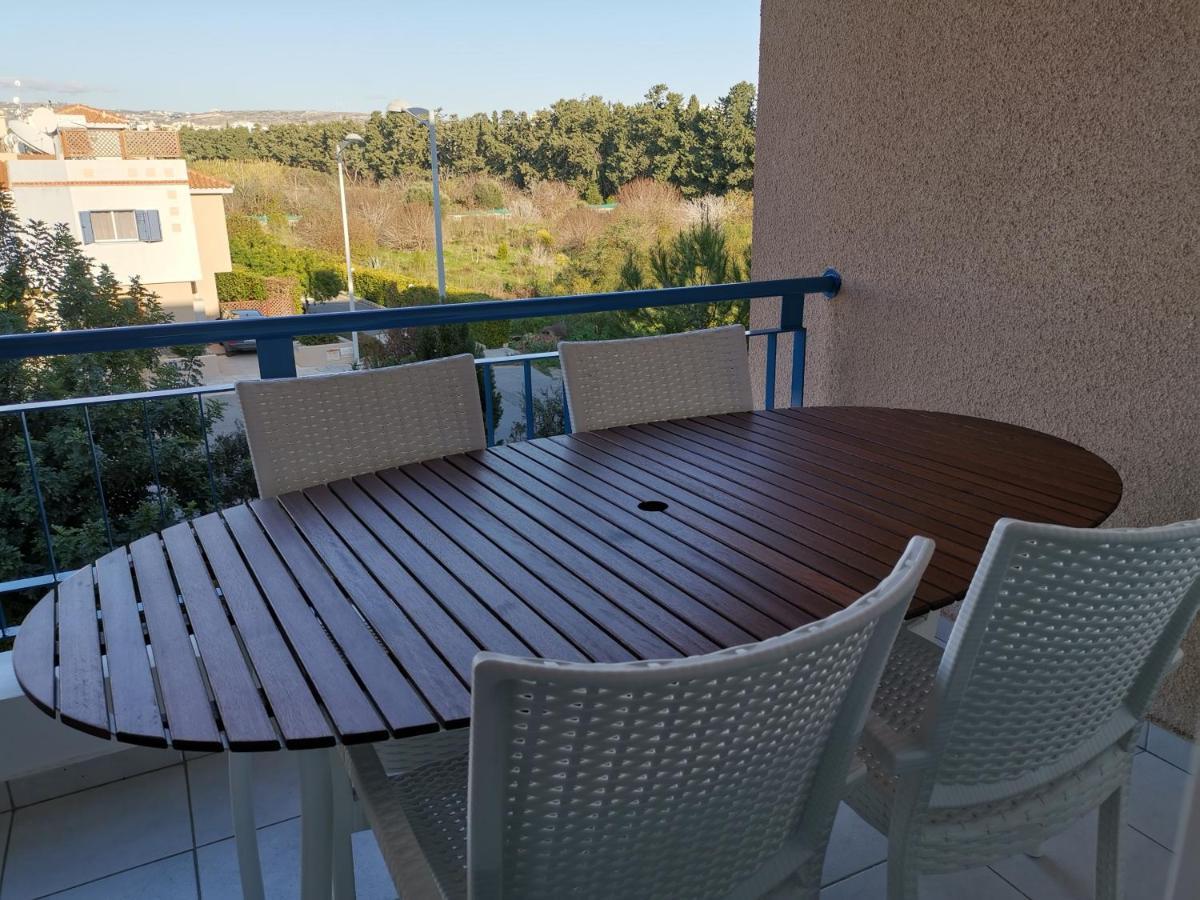 Iris Village, Near Kings Avenue Mall - By Imh Travel & Tours Paphos Exteriör bild