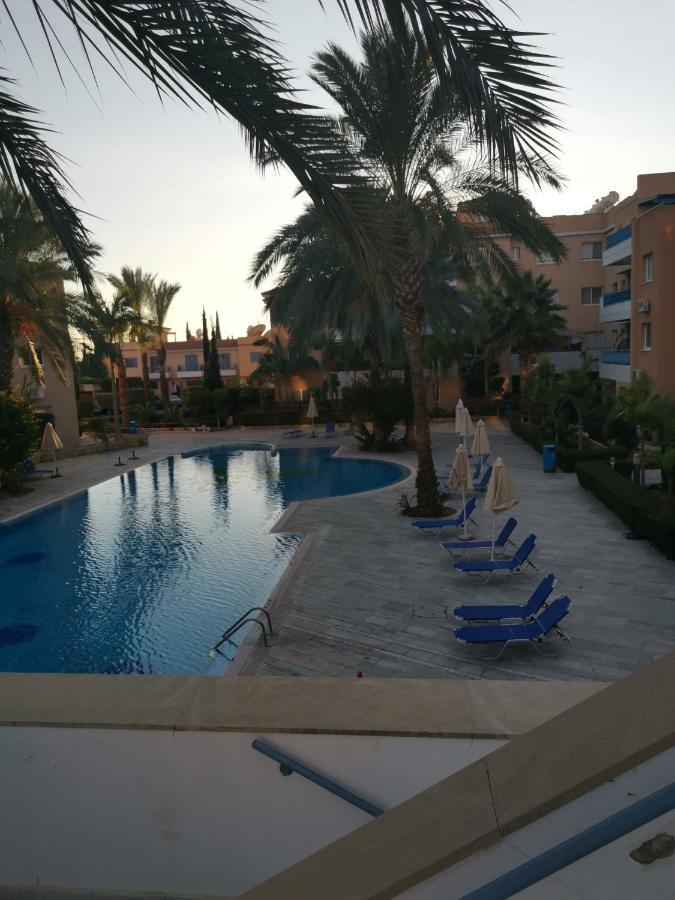 Iris Village, Near Kings Avenue Mall - By Imh Travel & Tours Paphos Exteriör bild