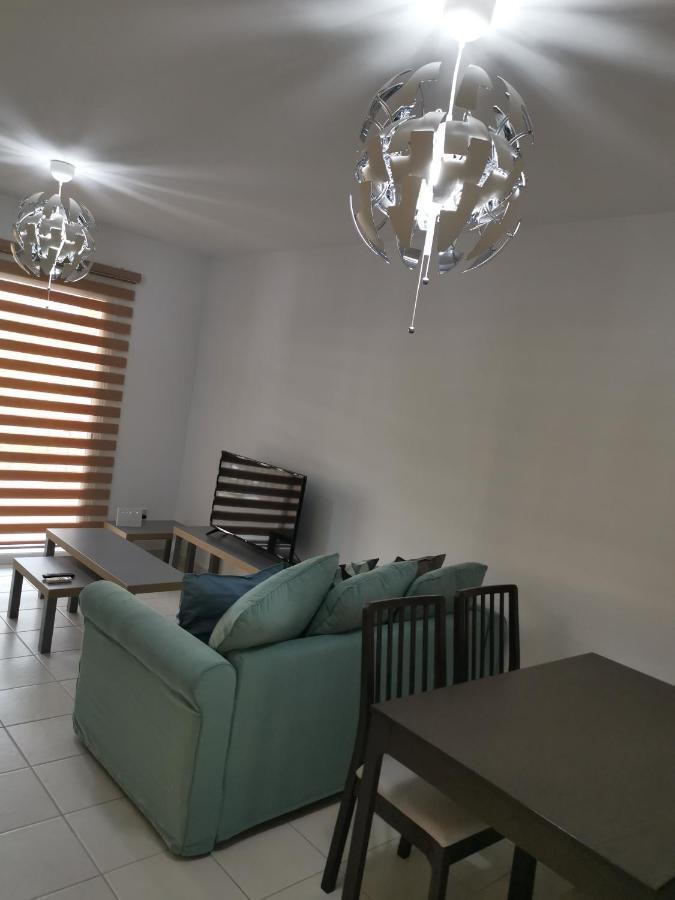 Iris Village, Near Kings Avenue Mall - By Imh Travel & Tours Paphos Exteriör bild